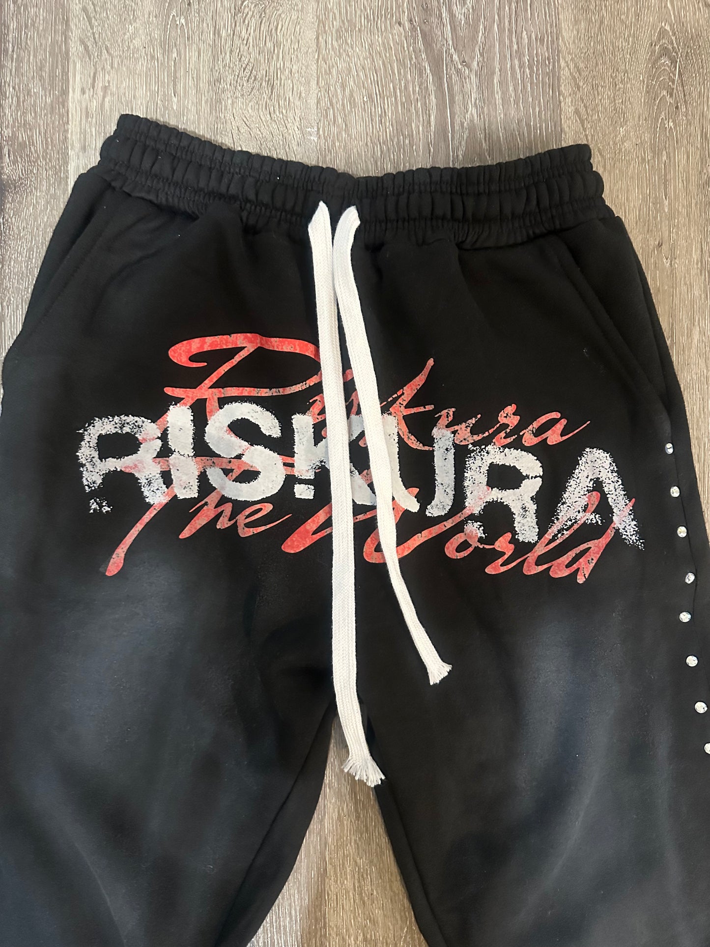 Black heavyweight “Riskura” joggers