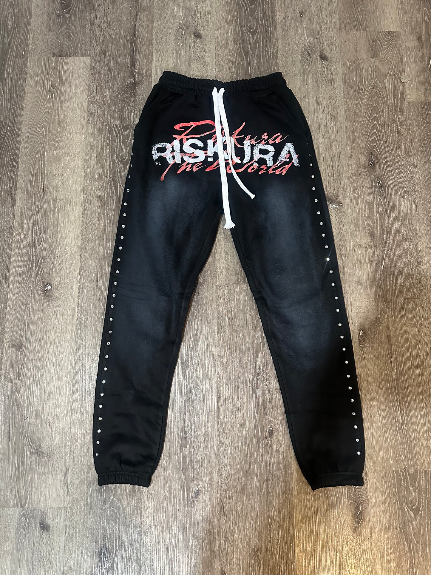 Black heavyweight “Riskura” joggers