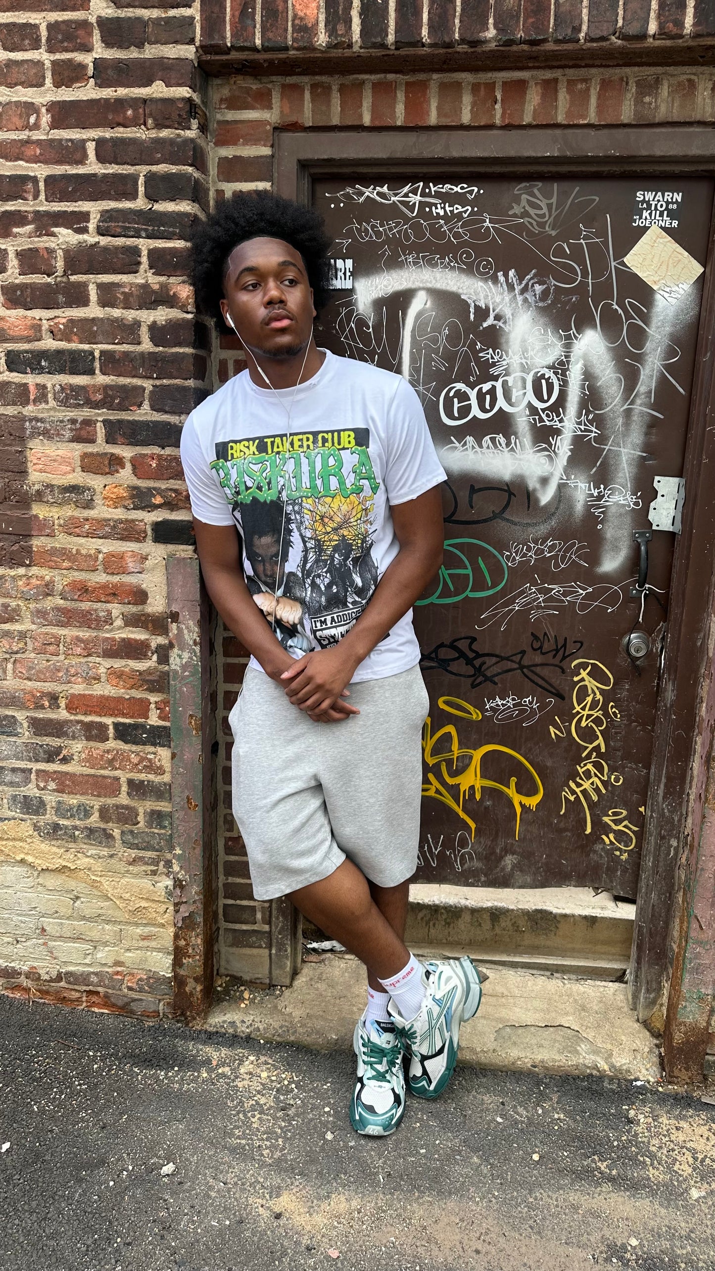 Im addicted to streetwear Riskura tee