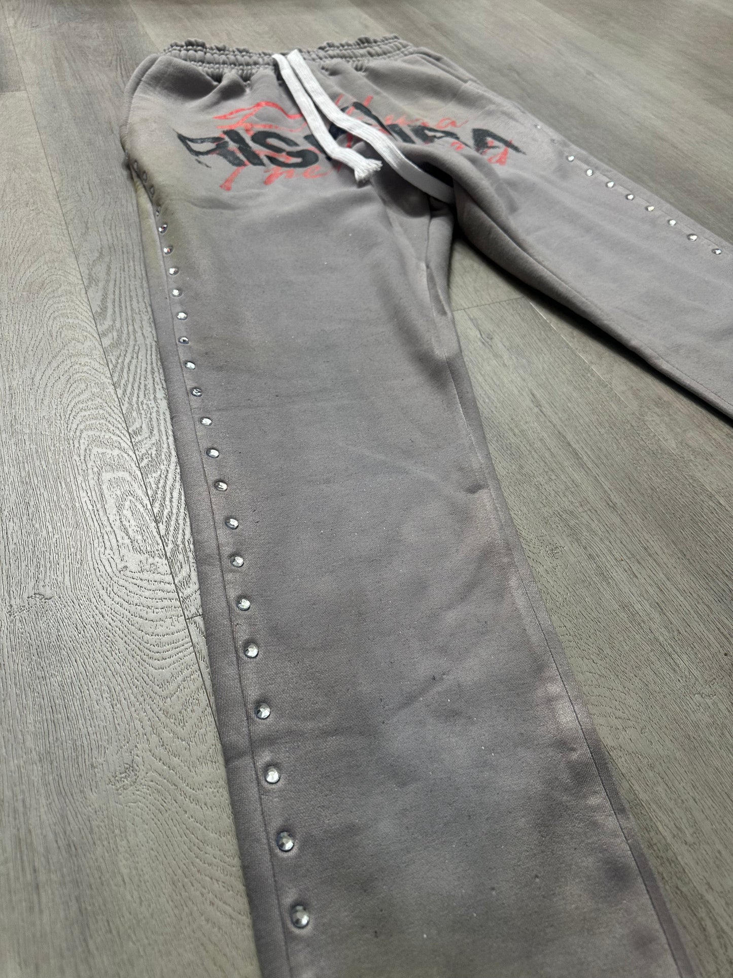 Grey heavyweight “Riskura” joggers